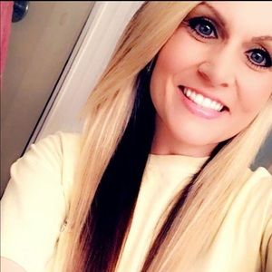 Meet your Posher, Cassandra